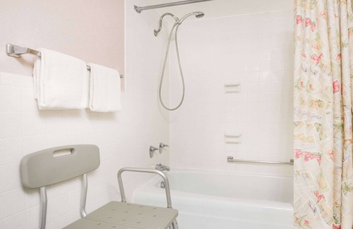 Wabash Hotel | Knights Inn Wabash
