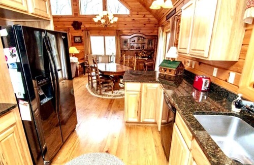 Oakland House | Knotty Dog Lodge- Hot Tub, Fire Pit, Pet Friendly!