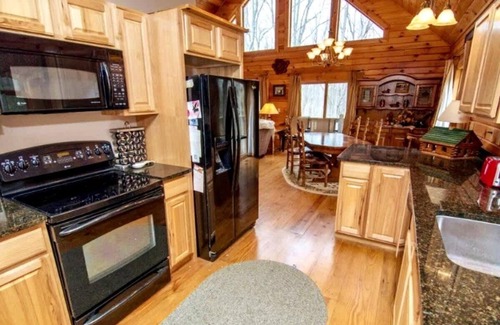 Oakland House | Knotty Dog Lodge- Hot Tub, Fire Pit, Pet Friendly!