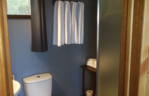 Ingonish Beach Hotel | Knotty Pine Cottages