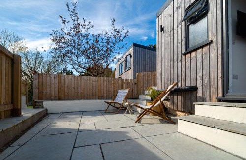North Buckland House | Knowle Cabin