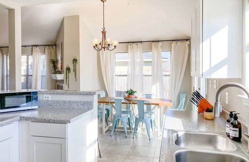 Madison House | Knox Creek Retreat Su