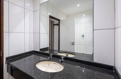 Knysna Central Hotel | Knysna Log-Inn Hotel