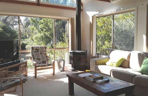 Raymond Island House | Koala Korner - Island Nature Retreat