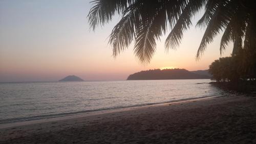 Chiang Rai House | Koh chang honeymoon beach resort