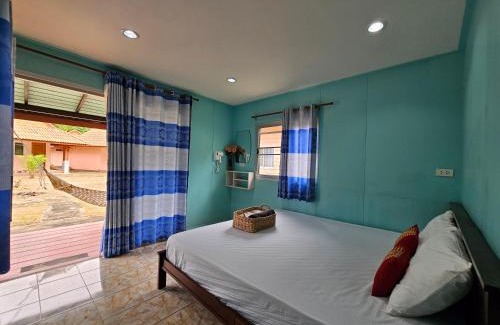 Ko Ngai Resort | Koh Ngai Kaimuk Thong Resort