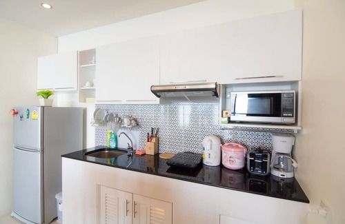 Siray Villa | Koh Sirey Beachfront Pool Villa