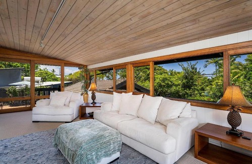 Kahaluu Bay House | Koi Hale