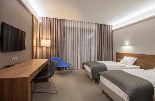 Dobron Hotel | Kolumna Park Hotel
