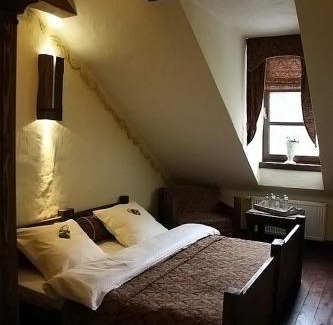 Firlej Hotel | Kompleks rekreacyjno- hotelowo-wypoczynkowy FIRLEJOWE SIOŁO