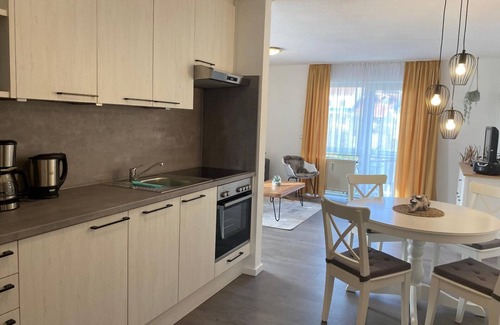 Kotzting Apartment | Komplett ausgestattetes Appartement mit kostenlosem Eintritt ins AQACUR