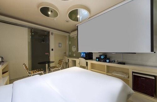Hwayang-dong Hotel | Konkun University Theme