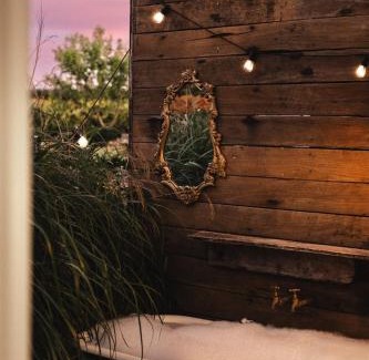 Yahl House | Kookaburra Cottage - 10 minutes from Mount Gambier CBD