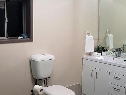 Round Hill House | Kookaburra's Nest