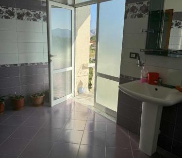 Moscopole House | Korcari vila