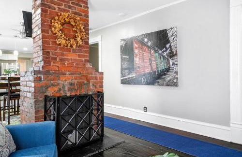 Montgomery House | Kori