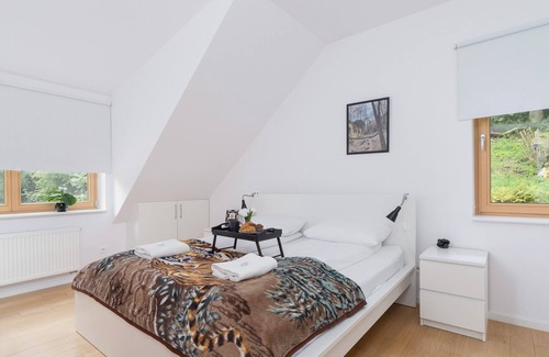 Korzkiew House | Korzkiewska 71, House, 4 Bedrooms, Parking, Terrace