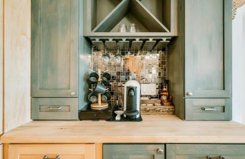Plymouth House | Koselig Cottage on Medicine Lake