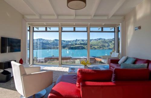 Akaroa House | Kotare Point Paradise - Akaroa Holiday Home