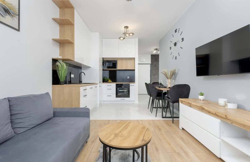 Praga Polnoc Apartment | Kotsisa 8C | Modern Apartment | Parking