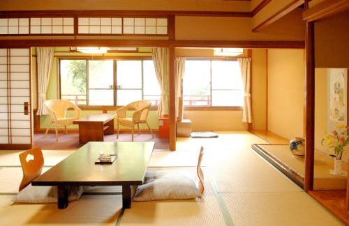 Izu Nagaoka Onsen Hotel | KOUBOUNOYU NAGAOKA