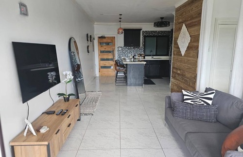 Havendale Apartment | KoziKasa-Violet View’s is a 1-bedroom apartment in awesome Kingston with AC,WiFi