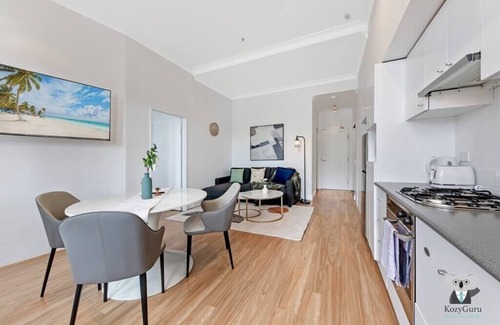 Chippendale Apartment | KozyGuru | Chippendale | Kozy Clean 1Bed Apt