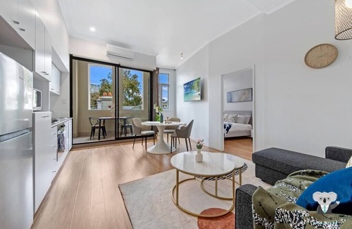 Chippendale Apartment | KozyGuru | Chippendale | Kozy Clean 1Bed Apt