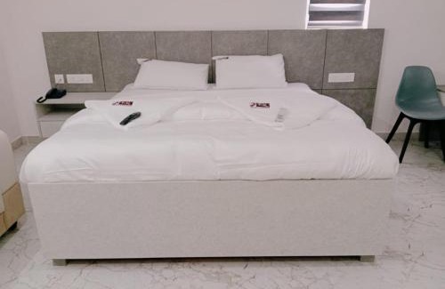 Ram Nagar Cabin | KR Grand Residency-AALA