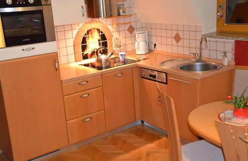 Kranjska Gora Apartment | Kranjska Gora Comfortable Apartment with Balcony and Mountain View - Two Bedroom Apartment with Balcony
