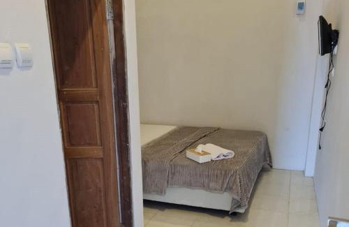 Banjarbaru Hotel | Krisan Guest House Syariah Banjarbaru Mitra RedDoorz