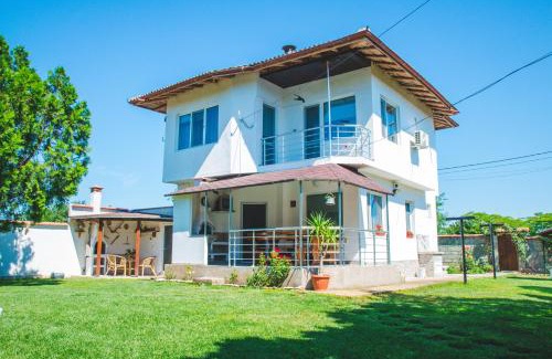 Krapets House | Kristi Houses