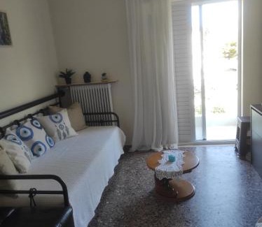 Kymi-Aliveri Apartment | KROKOS HOUSE