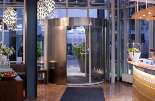 Hauptbahnhof Hotel | Kronenhotel