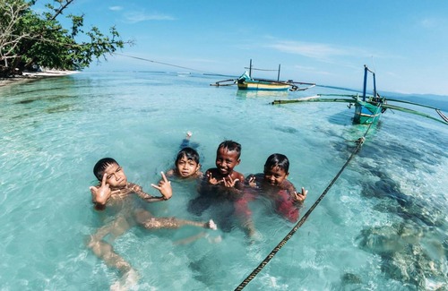 Krui House | Krui Surf Camp Hotel Mutiara Alam Zandino