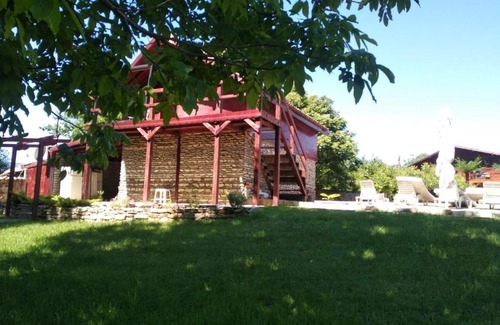 Veliki Preslav House | Къщи за гости Божи дар
