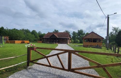 Topusko House | Kuća za odmor Jopi i Mare