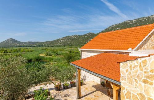 Ploce House | Kuća za odmor Mare