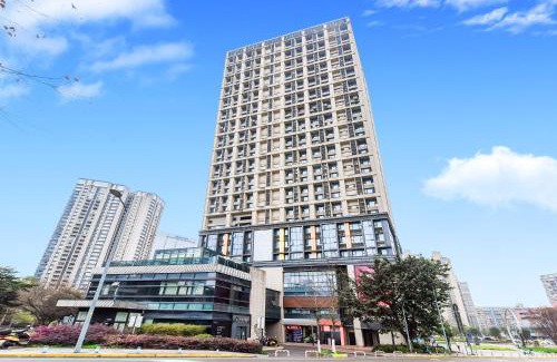 Chongqing Hotel | Kuanrong Suites Hotel Liangjiang love sea shopping park