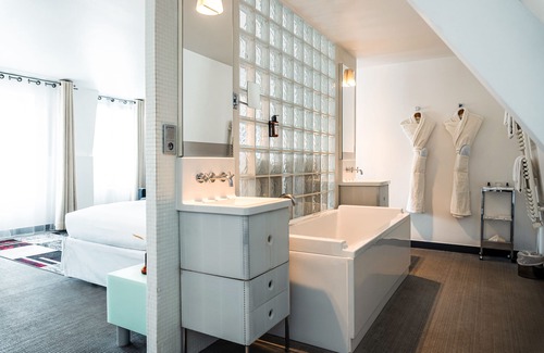 Quartier de la Goutte-d'Or Hotel | Kube Hotel Paris