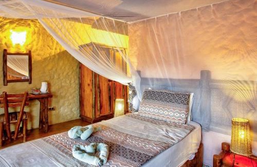 Thorny Bush Game Reserve Cabin | Kubu Safari Lodge