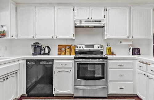 Summit Estates Condo | Kuma Lodge, Walk to Snow Summit