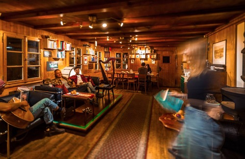Lungern Hostel | Kunst- und Naturfreundehaus Brünig