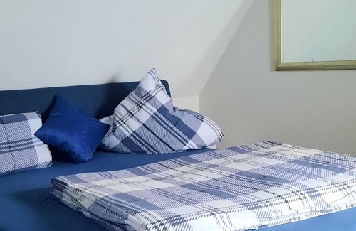 Sulz am Neckar Apartment | Kuschelige Ferienwohnung mit Offenen Balken im Schönen Schwabenländle