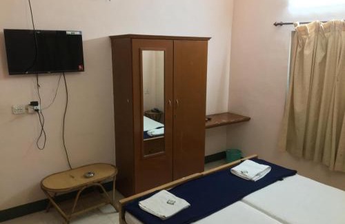 Courtallam Resort | Kuttralam Resorts