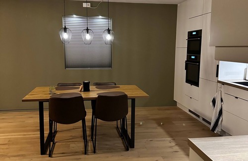 Tromso Apartment | Kvaloysletta - 2 Bed Apartment - Free Parking