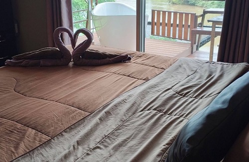 Sai Yok Hotel | Kwainoy Riverpark & Resort
