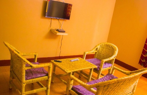 Jinja House | Kwezi Apartments