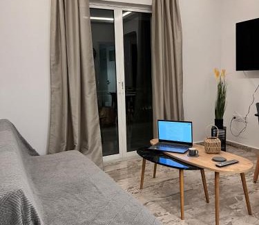 Loutra Oraias Elenis Apartment | Kyklamino Apartment