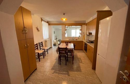 Sipiada Apartment | Kymi's apartment